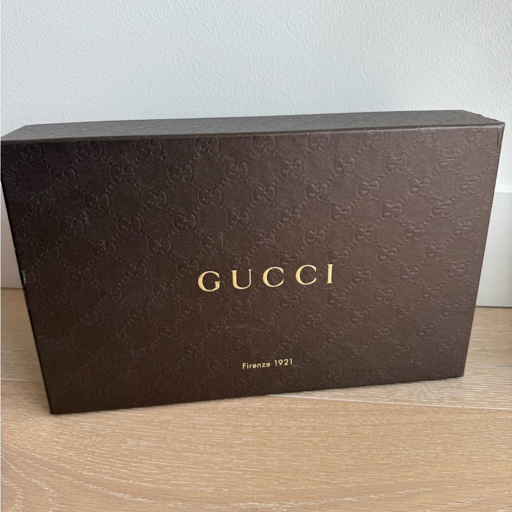 Gucci Black Patent Leather Slingback Block Heel Sandals - 4-5/8" Heel (Approx) - Picture 6 of 6